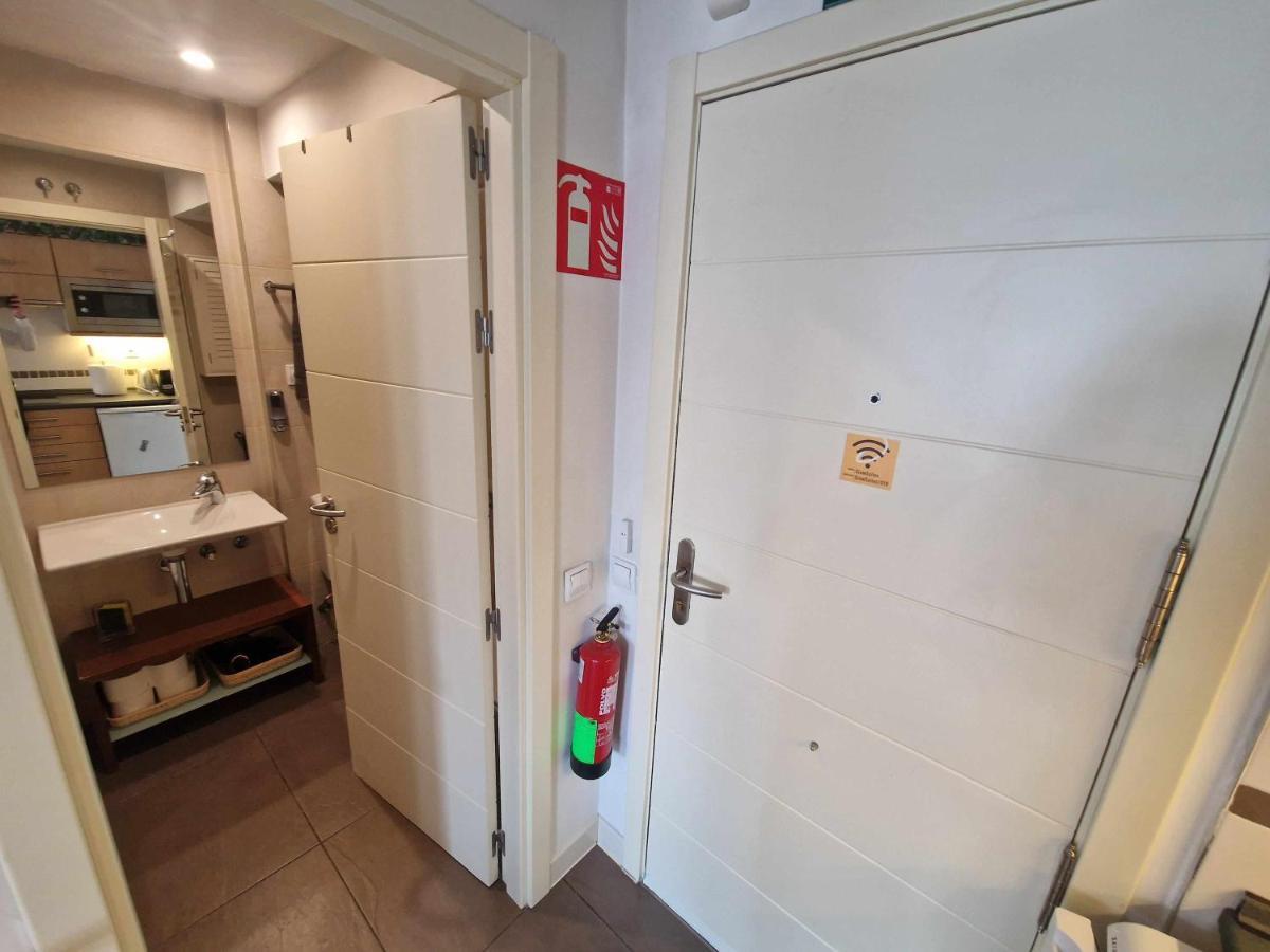 Estupendo Estudio En Pleno Centro De Madrid Apartamento Exterior foto
